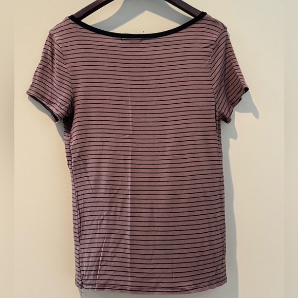 Charlotte Russe Black/Light Brown Striped V Neck Tee - Picture 3 of 7